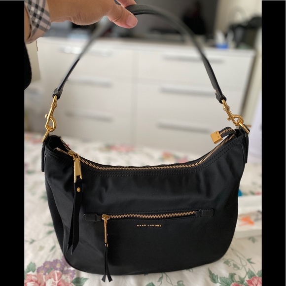 NWOT!! Marc Jacobs Large Trooper Nylon Hobo Bag - Picture 2 of 13